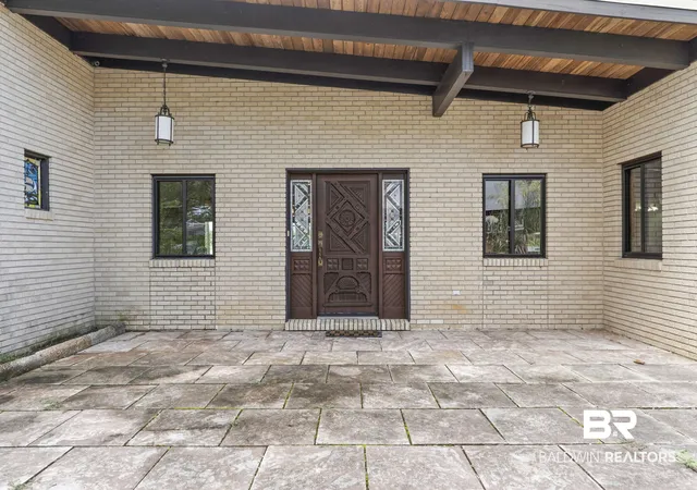 Photo 4 of House for sale at 427 Vancouver St, Pensacola, FL 32507 | MLS# 410914 | Listing updated on 2026-09-22