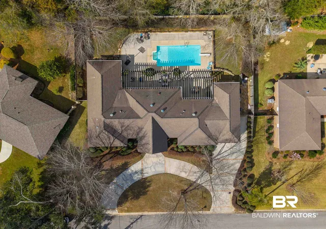 Photo 3 of Sale Pending at 695 Greenwood Ave, Fairhope, AL 36532 | MLS# 392719 | Listing updated on 2026-10-08