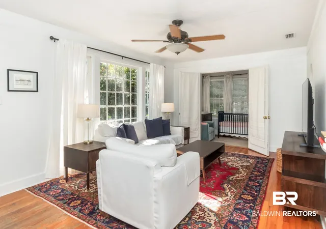 Photo 2 of Sale Pending at 4 Felder Pl, Mobile, AL 36606 | MLS# 411037 | Listing updated on 2026-10-12