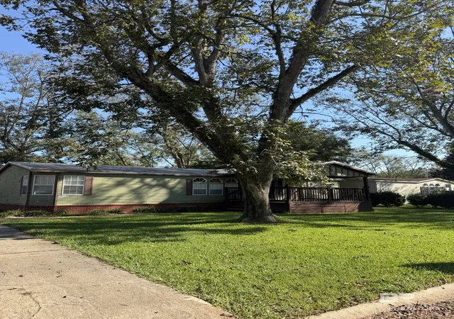 Photo 1 of Sale Pending at 16421 Pecan View Dr, Loxley, AL 36551 | MLS# 411359 | Listing updated on 2026-10-20