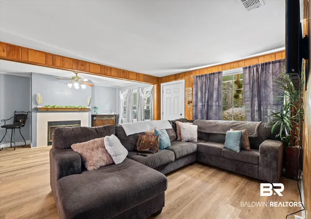 Photo 3 of Single family home for sale at 5108 Garland St, Mobile, AL 36618 | MLS# 408534 | Listing updated on 2026-10-19