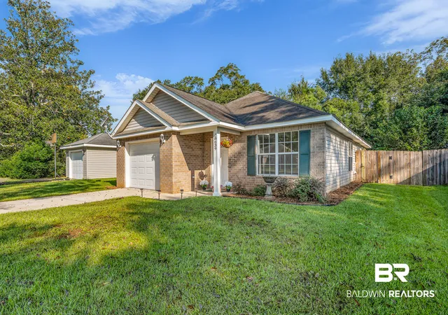 Photo 2 of Single family home for sale at 18639 E Hammond St, Robertsdale, AL 36567 | MLS# 411061 | Listing updated on 2026-10-19