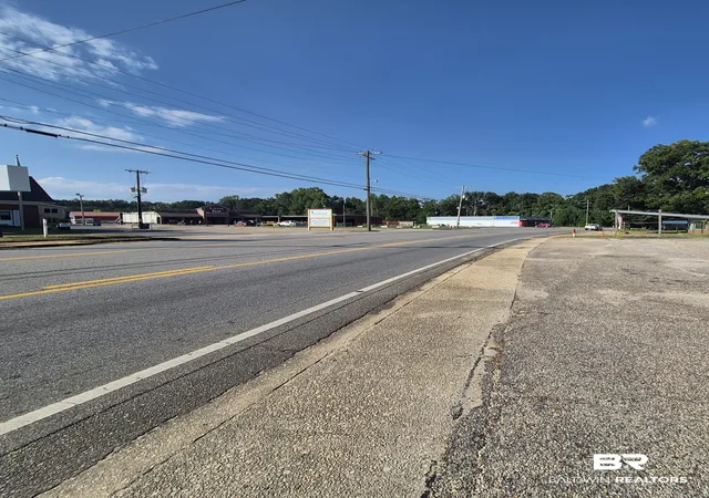 Photo 4 of Land for sale at 526 W Front St, Evergreen, AL 36401 | MLS# 410685 | Listing updated on 2026-09-16