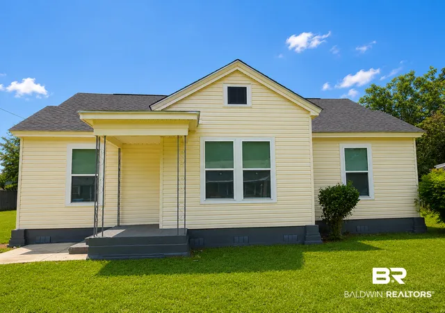 Photo 1 of Single family home for sale at 103 Forest Ave, Atmore, AL 36502 | MLS# 409793 | Listing updated on 2026-09-01