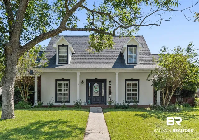Photo 1 of Single family home for sale at 19138 Fairfield Dr, Fairhope, AL 36532 | MLS# 410192 | Listing updated on 2026-09-21