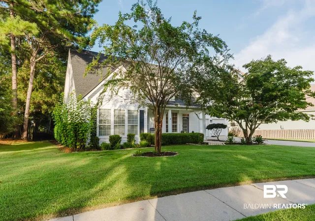 Photo 2 of Single family home for sale at 30634 Pine Ct, Daphne, AL 36527 | MLS# 410154 | Listing updated on 2026-09-18