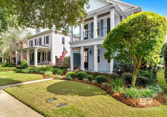 Photo 3 of Sale Pending at 107 Savannah Sq, Fairhope, AL 36532 | MLS# 411306 | Listing updated on 2026-10-16