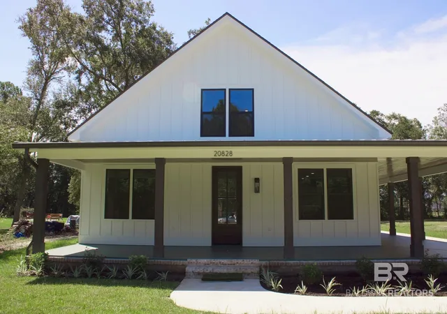 Photo 1 of Single family home for sale at 20828 Robinson Ln, Gulf Shores, AL 36542 | MLS# 411790 | Listing updated on 2026-10-08