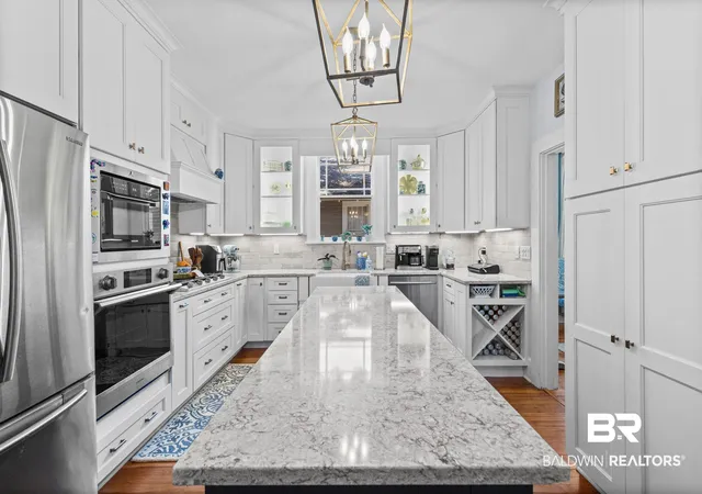 Photo 2 of Single family home for sale at 16 Macy Pl, Mobile, AL 36604 | MLS# 410869 | Listing updated on 2026-09-18