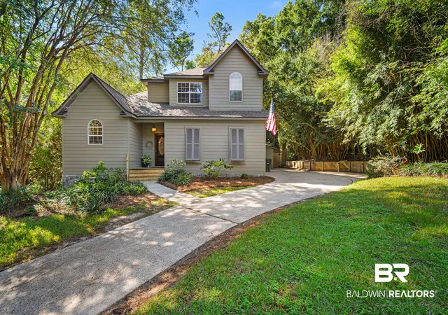 Photo 1 of Single family home for sale at 132 Donna Cir, Daphne, AL 36526 | MLS# 410889 | Listing updated on 2026-09-21
