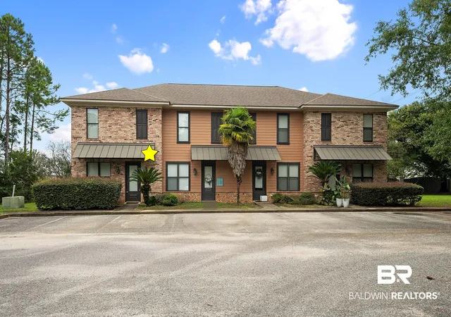 Townhouse for sale at 214 Cody Ln #113, Foley, AL 36535 | MLS# 410353