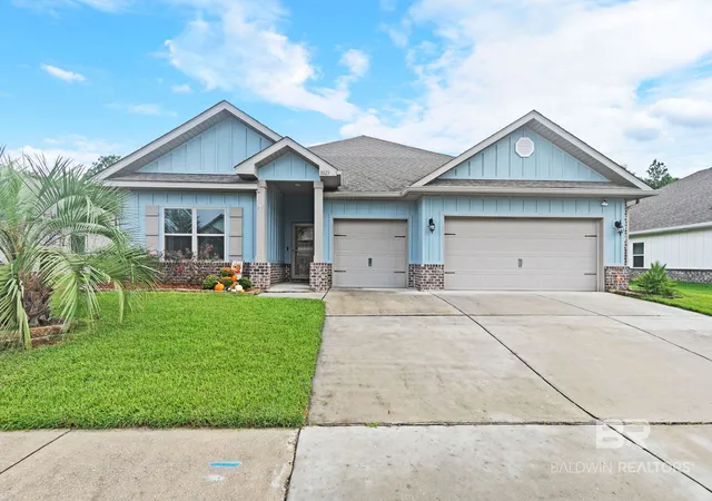 Photo 1 of Single family home for sale at 8823 Bronze Ln, Foley, AL 36535 | MLS# 411627 | Listing updated on 2026-10-13