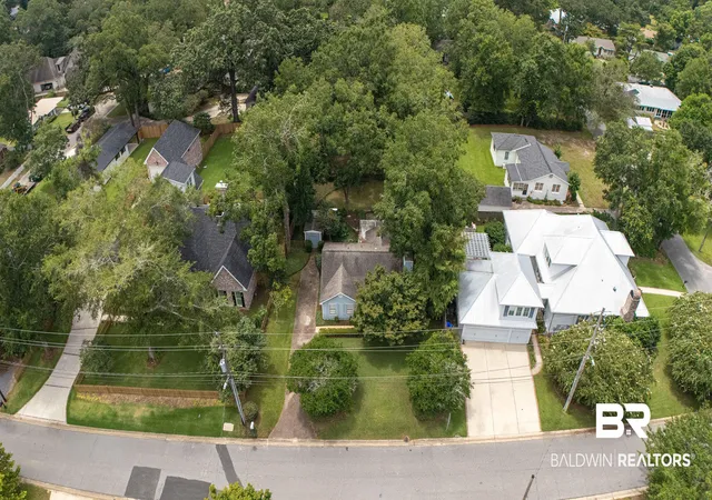 Photo 3 of Sale Pending at 354 Pecan Ave, Fairhope, AL 36532 | MLS# 410493 | Listing updated on 2026-09-18