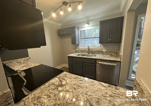 Photo 3 of Townhouse for sale at 4 Summer Oaks Dr #4, Daphne, AL 36526 | MLS# 410024 | Listing updated on 2026-09-28