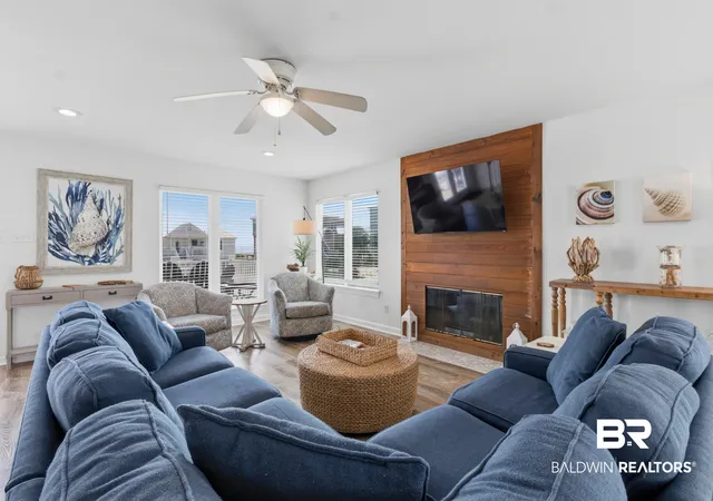 Photo 3 of Single family home for sale at 6085 S Sea Cir, Gulf Shores, AL 36542 | MLS# 410423 | Listing updated on 2026-09-10