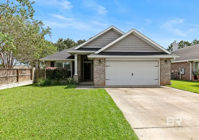 Photo 1 of Single family home for sale at 6990 Summerset Dr, Gulf Shores, AL 36542 | MLS# 411760 | Listing updated on 2026-10-17
