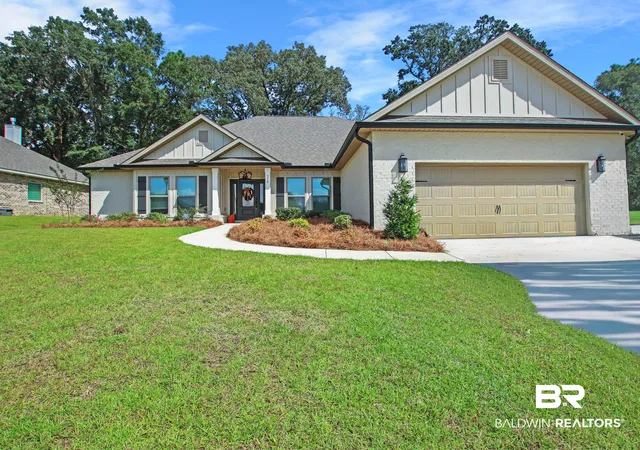 Single family home for sale at 330 Barndling St, Fairhope, AL 36532 | MLS# 411163