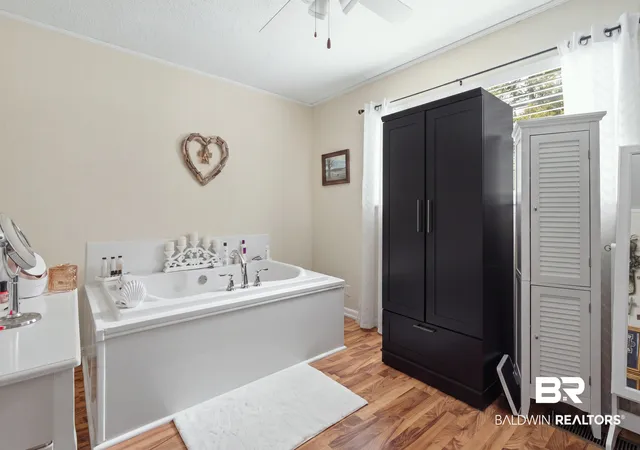 Photo 25 of Townhouse for sale at 6043 Henderson Rd, Lowndesboro, AL 36752 | MLS# 410365 | Listing updated on 2026-09-07