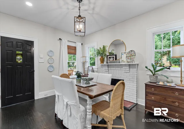 Photo 3 of Sale Pending at 161 Mohawk St, Mobile, AL 36606 | MLS# 410946 | Listing updated on 2026-09-28