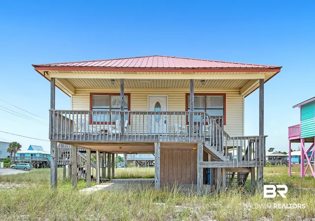 Photo 3 of Sale Pending at 1296 W Beach Blvd, Gulf Shores, AL 36542 | MLS# 410351 | Listing updated on 2026-09-08
