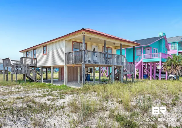 Photo 3 of Sale Pending at 1296 W Beach Blvd, Gulf Shores, AL 36542 | MLS# 410351 | Listing updated on 2026-09-08