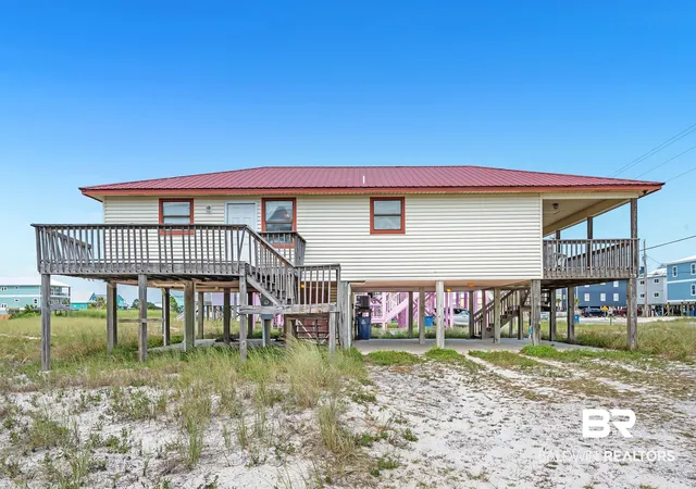 Photo 4 of Sale Pending at 1296 W Beach Blvd, Gulf Shores, AL 36542 | MLS# 410351 | Listing updated on 2026-09-08