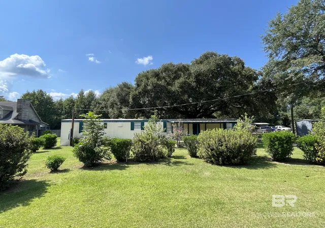 Photo 2 of Manufactured home for sale at 88 Pleasant Hl Cir, Atmore, AL 36502 | MLS# 411968 | Listing updated on 2026-10-14