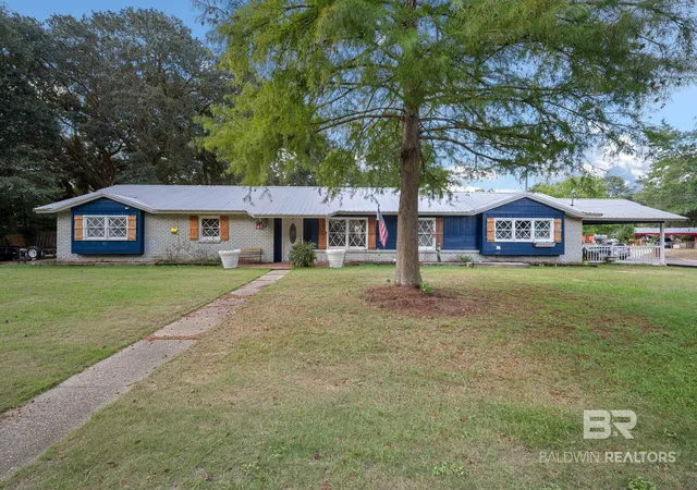 Photo 1 of Single family home for sale at 5009 Chaucer Dr, Mobile, AL 36693 | MLS# 411679 | Listing updated on 2026-10-15