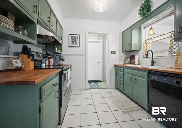 Photo 4 of Single family home for sale at 511 E Barksdale Dr, Mobile, AL 36606 | MLS# 399734 | Listing updated on 2026-09-11