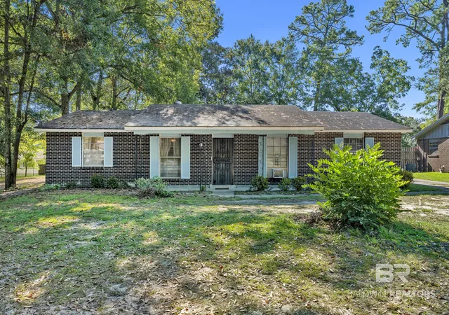 Photo 2 of Sale Pending at 1616 Mississippi St, Mobile, AL 36618 | MLS# 410405 | Listing updated on 2026-10-02