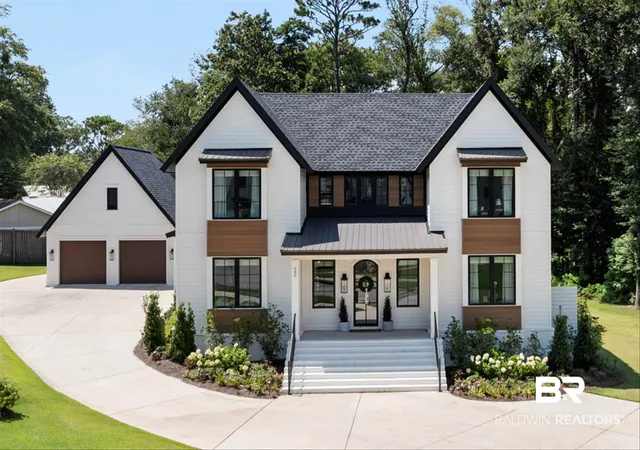 Photo 1 of Single family home for sale at 640 Hermitage Ct, Fairhope, AL 36532 | MLS# 410462 | Listing updated on 2026-09-11