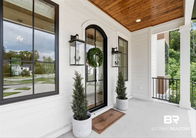 Photo 2 of Single family home for sale at 640 Hermitage Ct, Fairhope, AL 36532 | MLS# 410462 | Listing updated on 2026-09-11