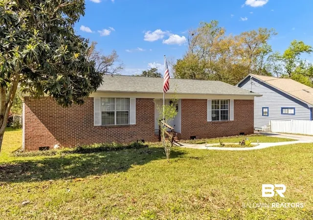Photo 3 of Single family home for sale at 2067 Clb House Dr, Lillian, AL 36549 | MLS# 394828 | Listing updated on 2026-09-18