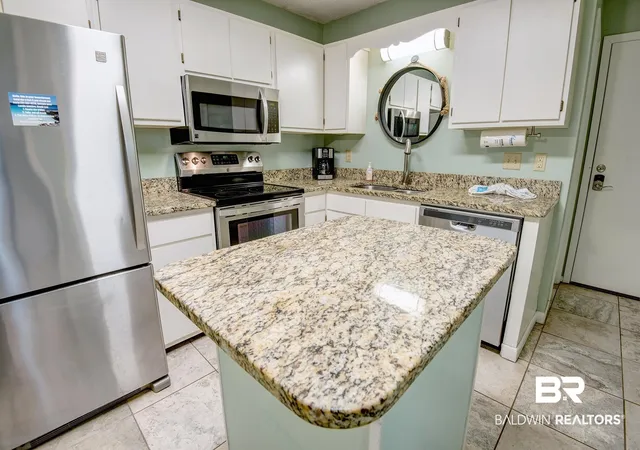 Photo 3 of Townhouse for sale at 400 Plantation Rd #2121, Gulf Shores, AL 36542 | MLS# 391818 | Listing updated on 2026-10-08