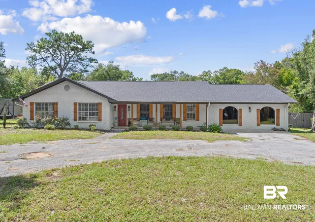 Photo 1 of Single family home for sale at 5330 E Bay Blvd, Gulf Breeze, FL 32563 | MLS# 410465 | Listing updated on 2026-09-13