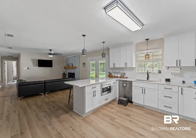 Photo 3 of Single family home for sale at 5330 E Bay Blvd, Gulf Breeze, FL 32563 | MLS# 410465 | Listing updated on 2026-09-13