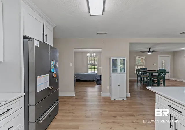 Photo 4 of Single family home for sale at 5330 E Bay Blvd, Gulf Breeze, FL 32563 | MLS# 410465 | Listing updated on 2026-09-13