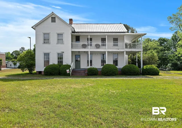 Photo 3 of Single family home for sale at 2412 College Ave, Jackson, AL 36545 | MLS# 405438 | Listing updated on 2026-09-15