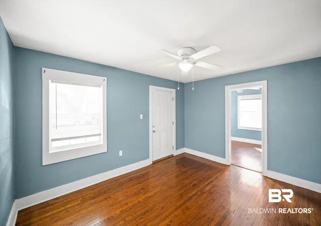 Photo 2 of Single family home for sale at 554 Mohawk St, Mobile, AL 36606 | MLS# 410626 | Listing updated on 2026-09-14