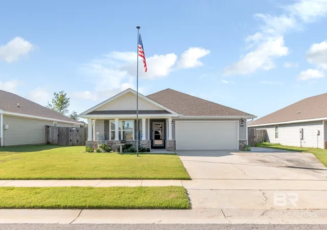 Photo 2 of Sale Pending at 10771 Paget Dr, Mobile, AL 36608 | MLS# 411350 | Listing updated on 2026-10-22