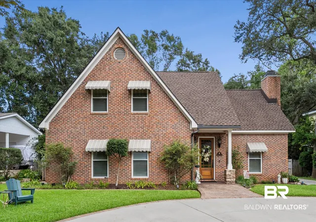 Photo 1 of Sale Pending at 2121 Victoria Dr, Daphne, AL 36526 | MLS# 410029 | Listing updated on 2026-09-06
