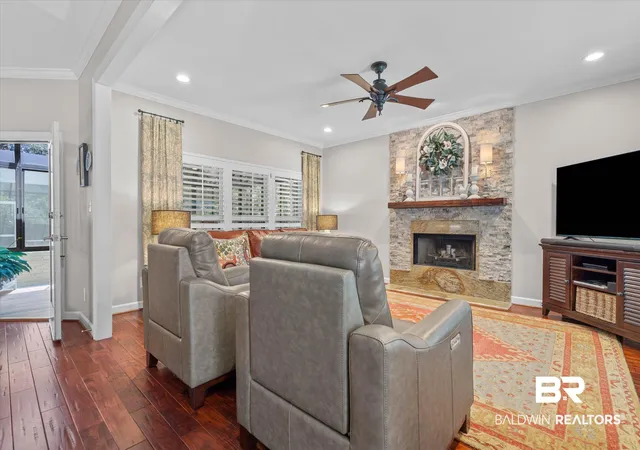 Photo 2 of Sale Pending at 2121 Victoria Dr, Daphne, AL 36526 | MLS# 410029 | Listing updated on 2026-09-06