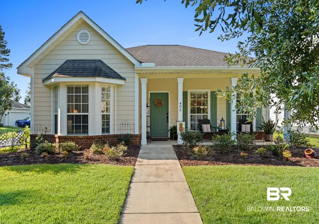 Photo 3 of Sale Pending at 405 Majestic Beauty Ave, Fairhope, AL 36532 | MLS# 410635 | Listing updated on 2026-09-25
