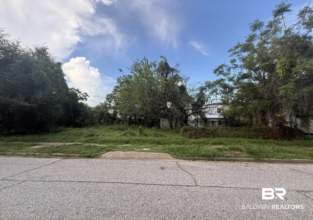 Photo 1 of Land for sale at 1104 Elmira St, Mobile, AL 36604 | MLS# 410180 | Listing updated on 2026-09-03