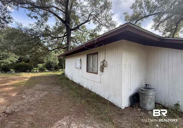 Photo 3 of Sale Pending at 6102 Lorma Rd, Mobile, AL 36608 | MLS# 410170 | Listing updated on 2026-09-09