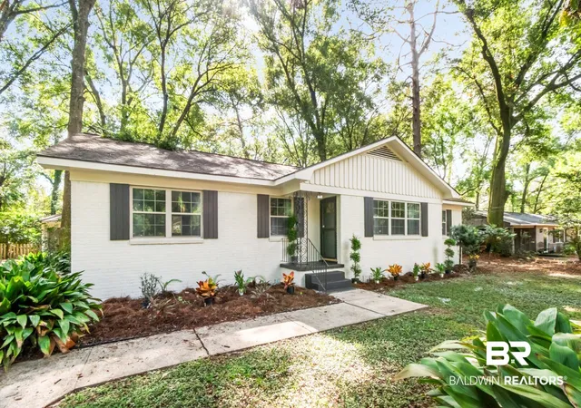 Photo 1 of Single family home for sale at 1421 Polaris Dr, Mobile, AL 36693 | MLS# 397567 | Listing updated on 2026-09-11