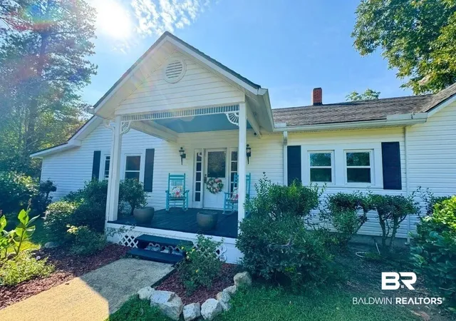 Photo 3 of Single family home for sale at 2006 Evergreen Rd, Jackson, AL 36545 | MLS# 392306 | Listing updated on 2026-09-09