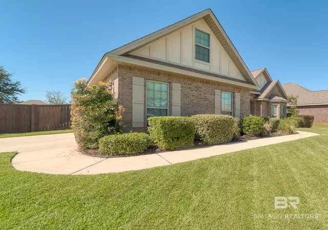Photo 3 of Single family home for sale at 103 Open Fld Dr, Fairhope, AL 36532 | MLS# 412000 | Listing updated on 2026-10-21