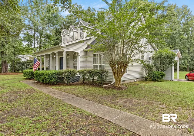 Photo 2 of Single family home for sale at 907 Mixon Ave, Bay Minette, AL 36507 | MLS# 410595 | Listing updated on 2026-09-12