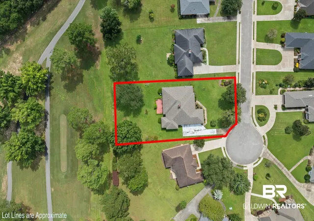 Photo 3 of Single family home for sale at 108 Par Cir, Fairhope, AL 36532 | MLS# 410173 | Listing updated on 2026-09-26